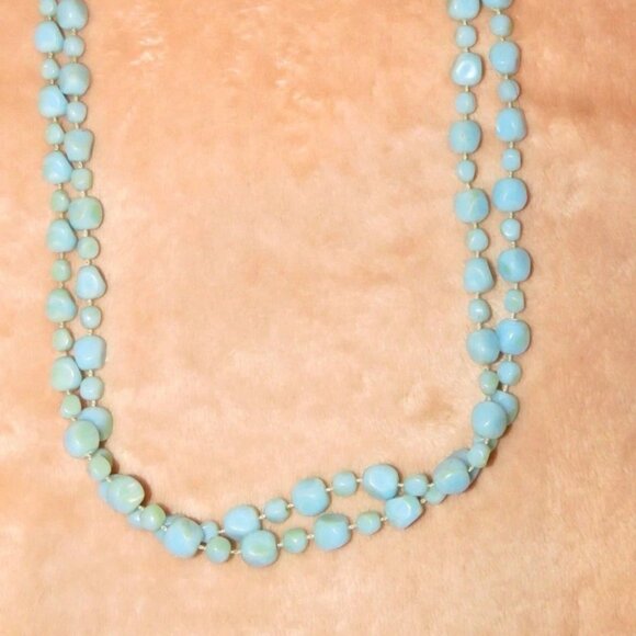 Lot 2 Vintage Bead Necklaces (Plastic) -8 Multi Strand Amber 48"/Light Blue 58" - Picture 5 of 16